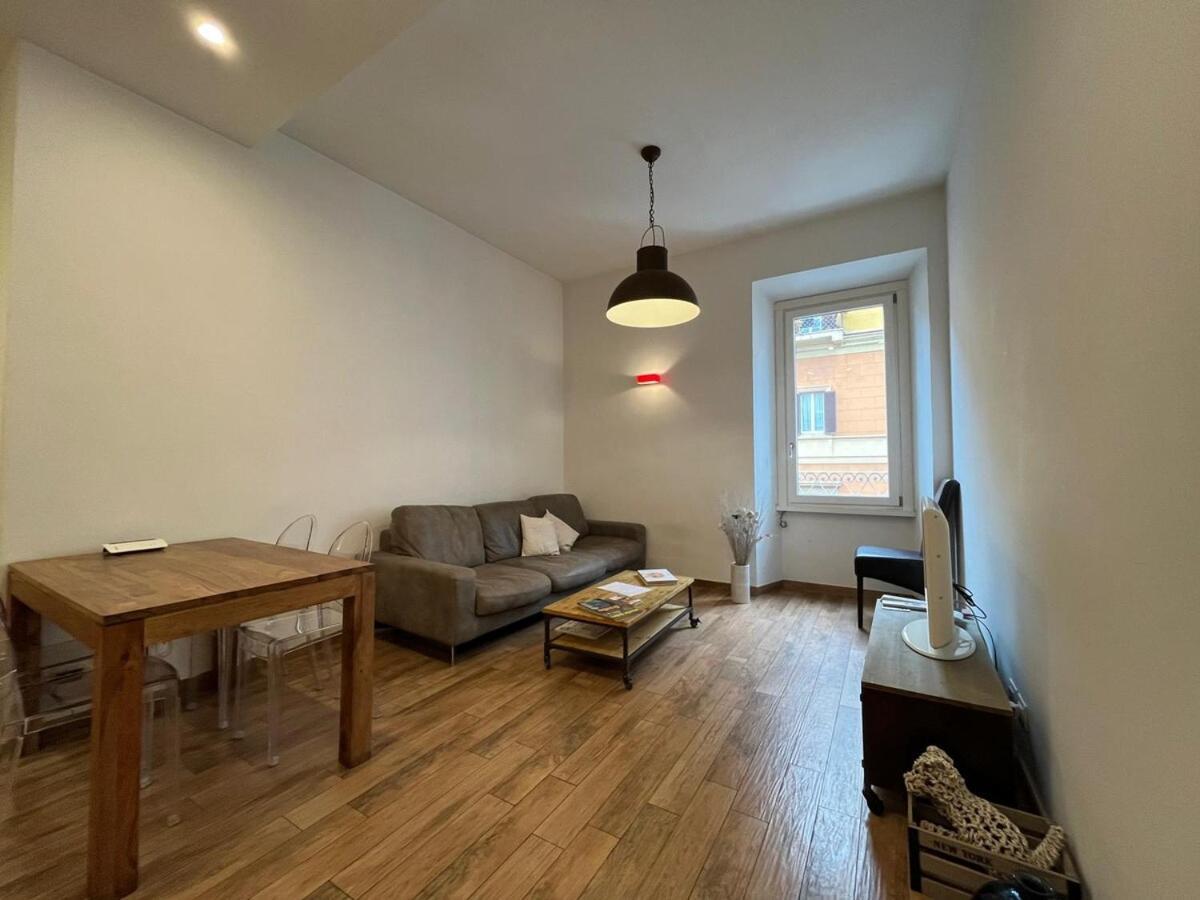 La Dolce Vita - Luxury Colosseum Boutique Apartment Rome Exterior photo